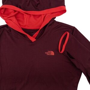 The North Face Women's S Reactor Hoodie Burgundy‎ Lightweight Pullover Flash Dry